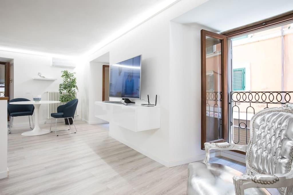 My Piazza Navona Jacuzzi Suite -Topcollection Rome Exterior photo